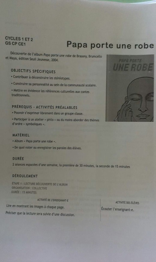papa porte une robe